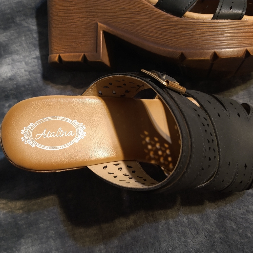 Shoes - Picture 2 of 4